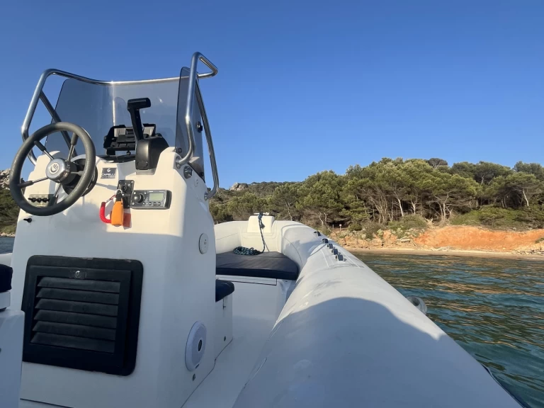 Noleggio barche Hyères economico Tempest 626 Luxe