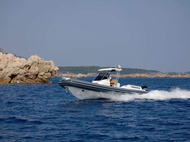 Noleggiare una Joker Boat Clubman 30 a Porto Cervo