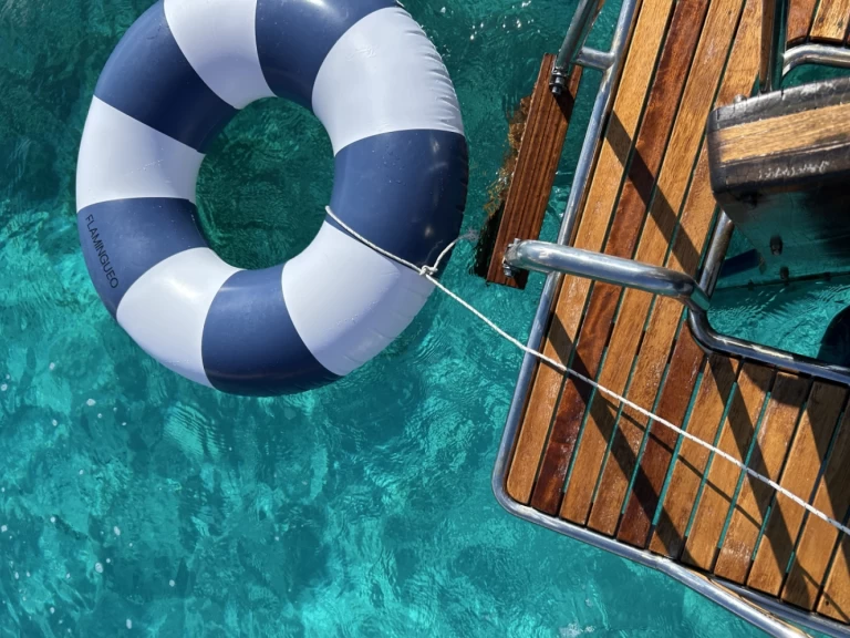 Noleggio Barca a motore a Palau – Salpa Vesuvio