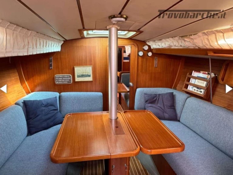 Noleggiare una Cantiere Del Pardo Grand Soleil 343 a Sanremo