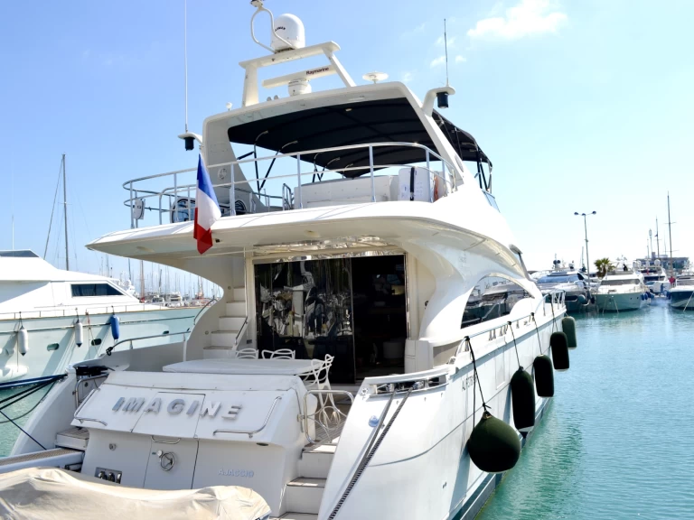 Noleggio Yacht di lusso con o senza skipper Marquis a Antibes