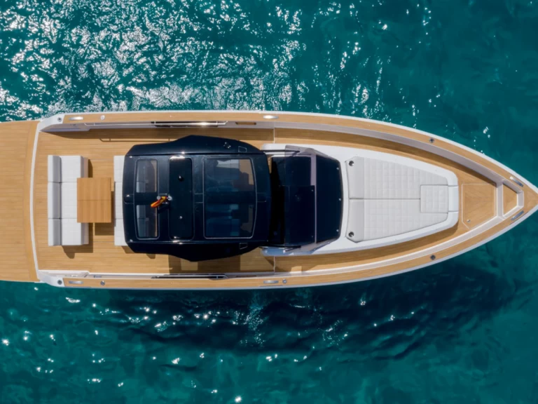 Noleggiare una Pardo Yachts Pardo 38 a Beaulieu-sur-Mer