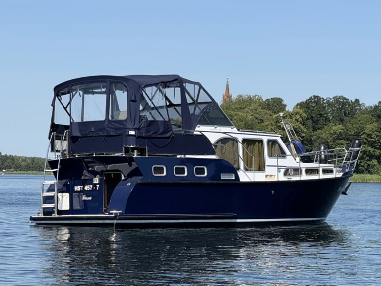 FB-Yachtcharter Pedro Skiron 35 da affittare a  Malchow