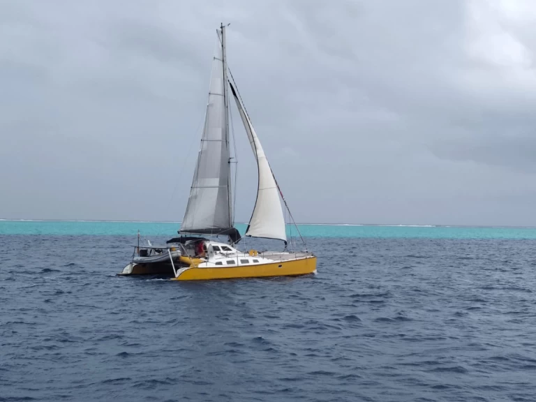 Noleggio Catamarano con o senza skipper Outremer a Papeete