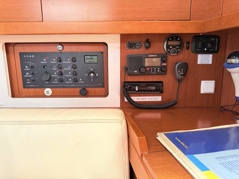 Barca a vela a noleggio a Sukošan al miglior prezzo