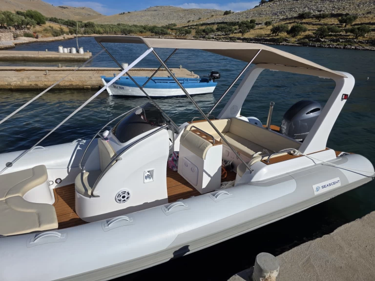 Noleggio barche SeaScent 700 a Lukoran su Samboat