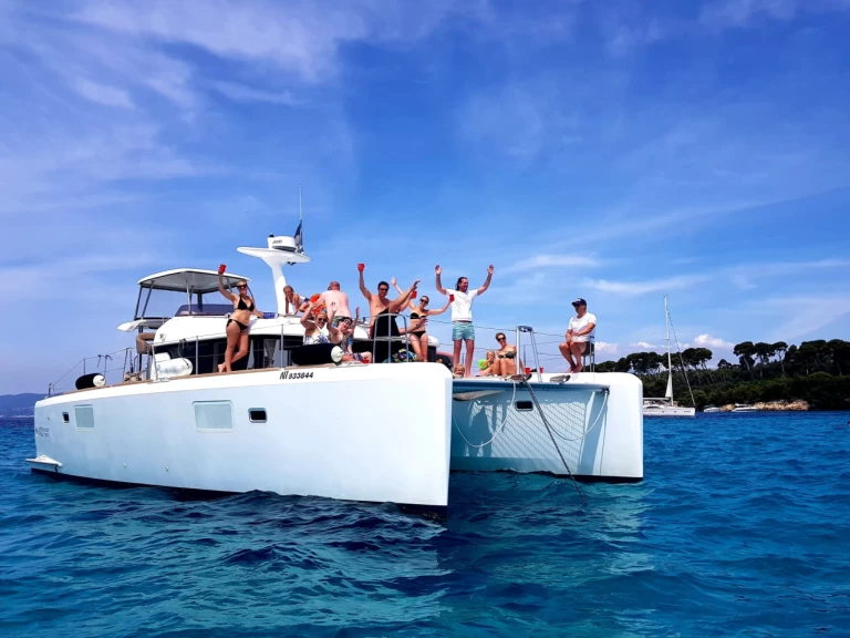 Noleggiare una Lagoon Lagoon 40 a Cannes