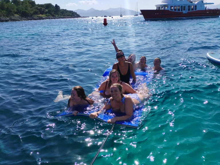 Noleggiare una Lagoon Lagoon 40 a Cannes
