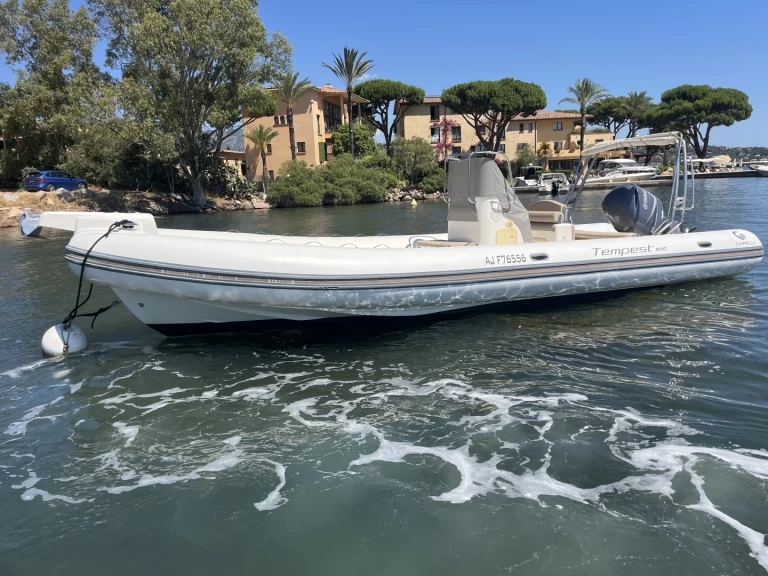 Noleggio Gommone Capelli con patente nautica