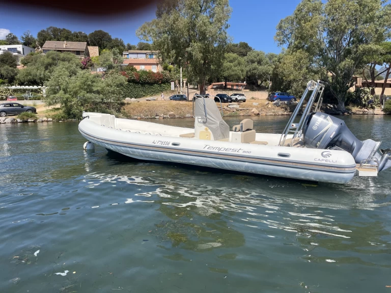 Gommone a noleggio a Porto-Vecchio al miglior prezzo