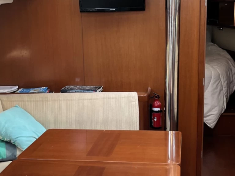 Noleggio Barca a vela Bénéteau con patente nautica