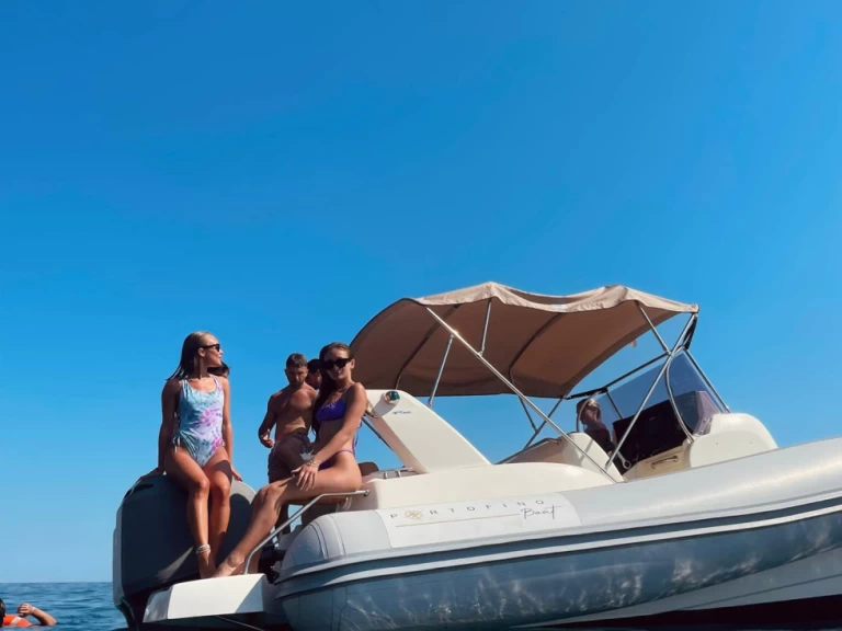 Noleggio Gommone a Portofino – Italiamarine Portofino 28