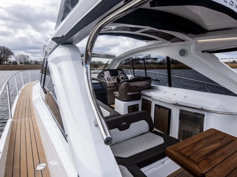 Noleggio barche Antibes economico Galeon 405 HTL