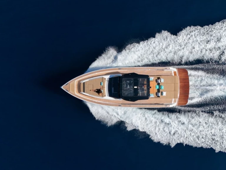 Yacht di lusso a noleggio a Cannes al miglior prezzo