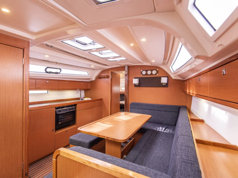 Noleggio barche Bavaria Cruiser 41 a San Vincenzo su Samboat