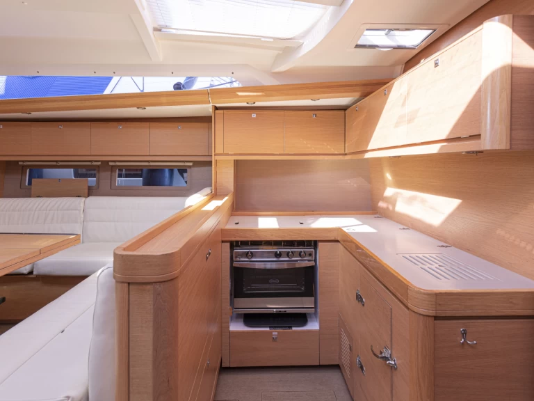 Barca a vela a noleggio a San Vincenzo al miglior prezzo