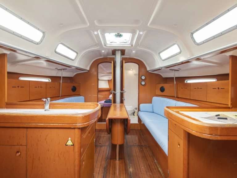 Bénéteau First 40.7 da affittare a  San Vincenzo