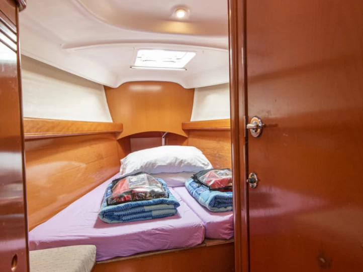 Noleggiare una Bénéteau First 40.7 a San Vincenzo