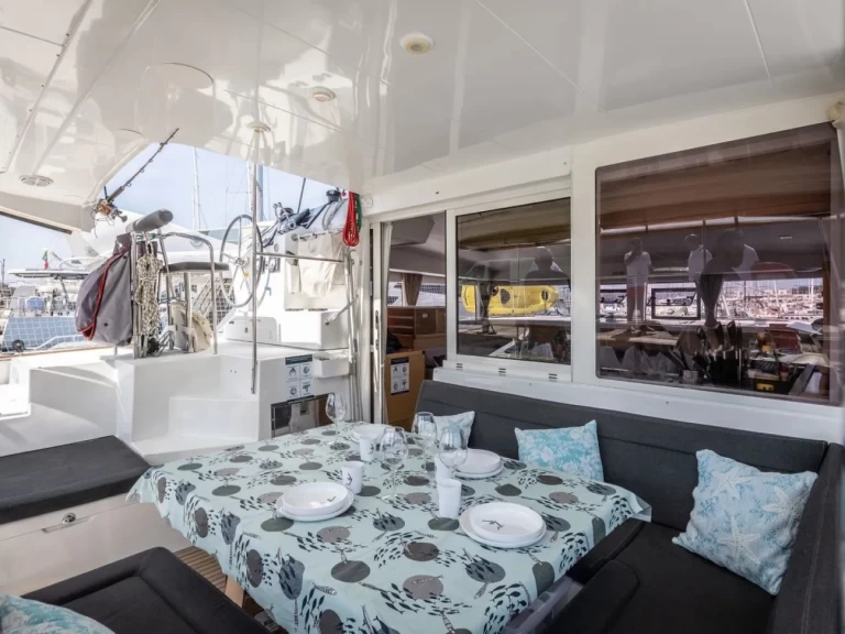 Noleggio Catamarano con o senza skipper Lagoon a San Vincenzo