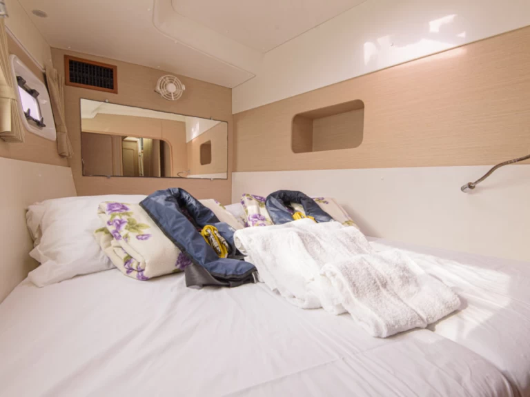 Noleggiare una Lagoon Lagoon 440 a San Vincenzo