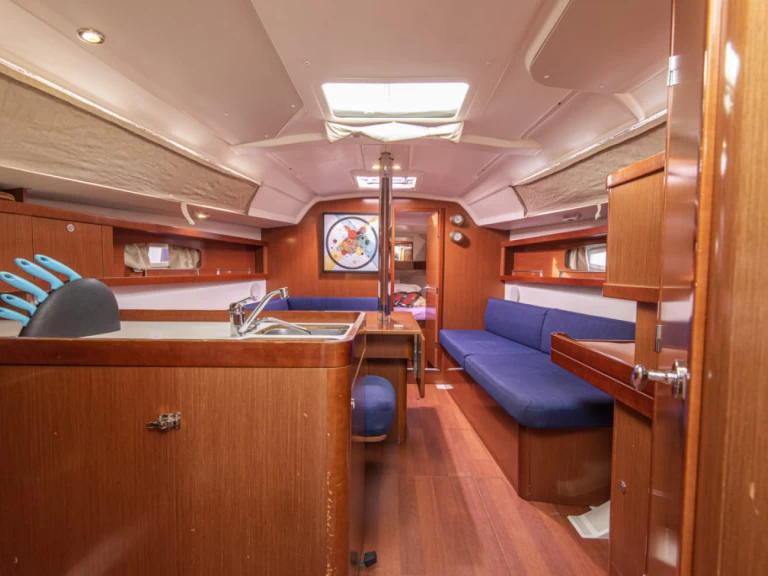 Noleggio Barca a vela Bénéteau con patente nautica