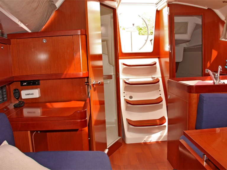 Barca a vela a noleggio a San Vincenzo al miglior prezzo