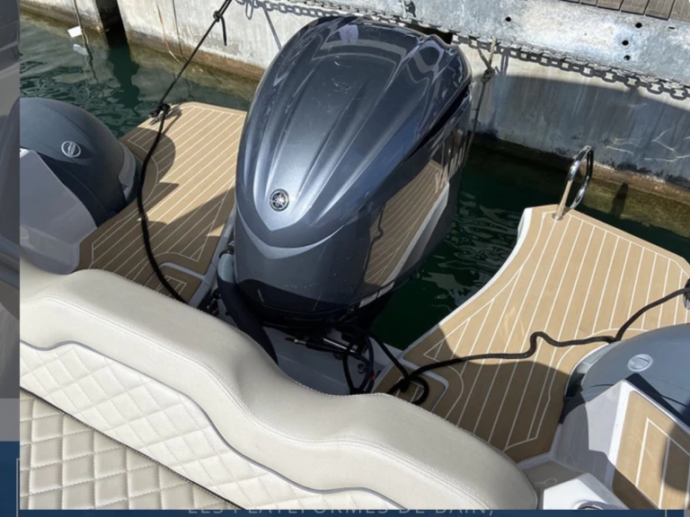 Noleggio a Port Grimaud – Salpa SALPA 26 SOLEIL su SamBoat