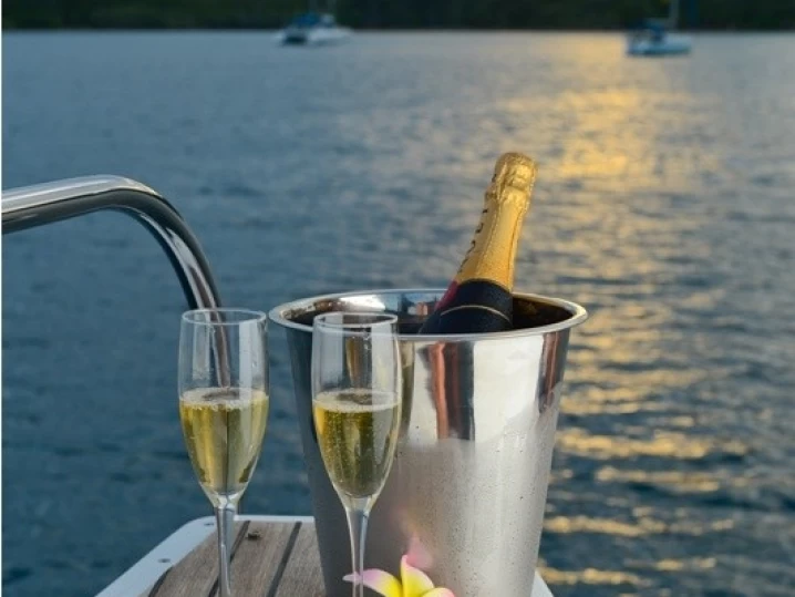 Noleggiare una Ferretti Craft Open 42 a Palermo