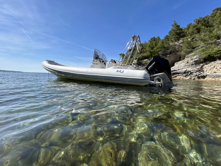 Noleggio barche Nuova Jolly King 750 a San Fiorenzo su Samboat