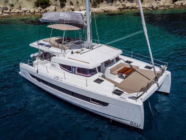 Noleggio Catamarano BALI 4.6 (3D/1TW/0P) - QU con patente nautica