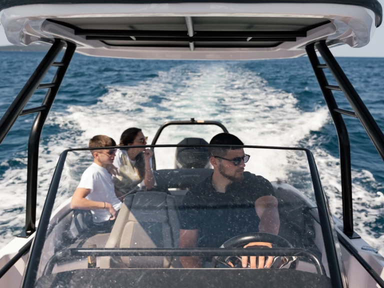 Axopar 22 T-TOP da affittare a  Zara