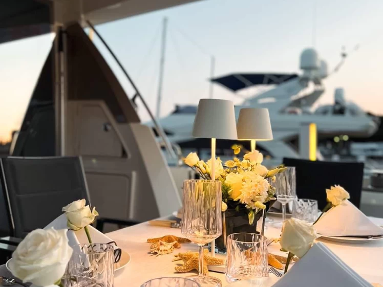 Noleggio Yacht di lusso con o senza skipper Prestige a Côte d'Azur
