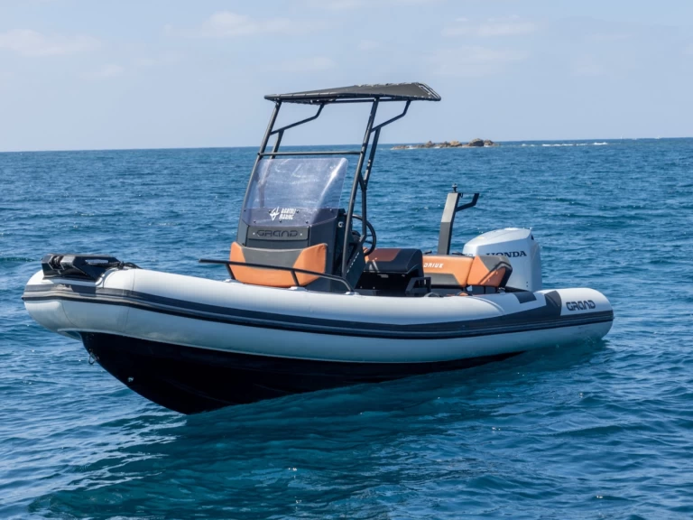 Noleggio Gommone Grand Boats con patente nautica