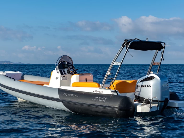 Noleggio a Porto Pollo – Fanale marine  FANALE 700 FALCHETTU su SamBoat