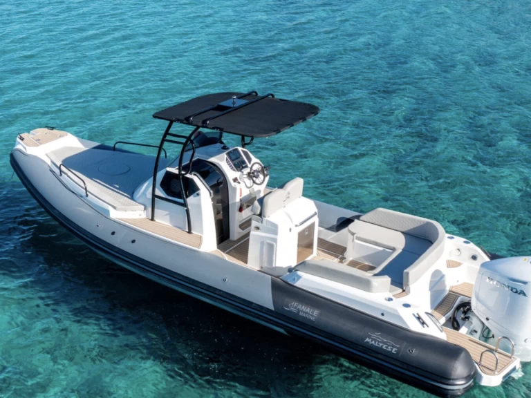 Noleggio Gommone con o senza skipper Fanale marine  a Porto Pollo