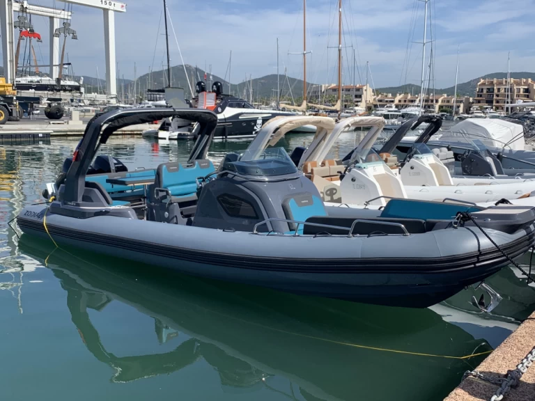 Noleggiare una Zodiac Medline 9 a Port Grimaud