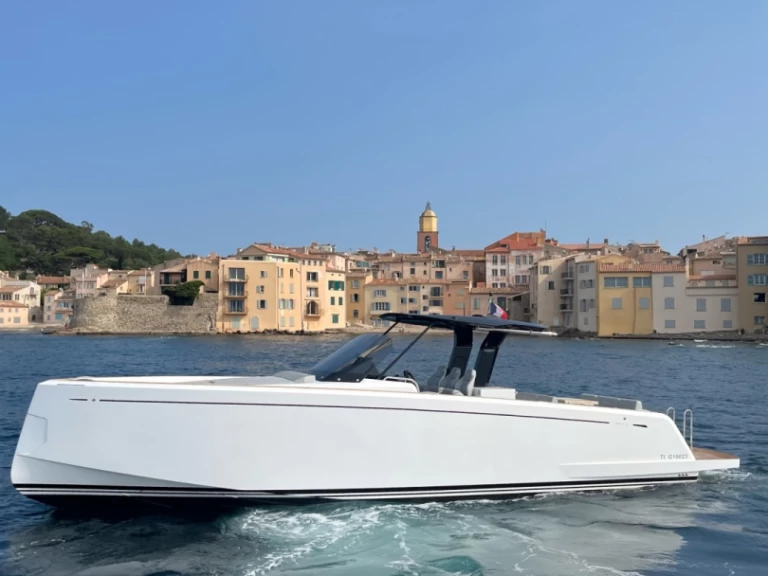 Noleggio Yacht di lusso a Port Grimaud – Pardo Yachts Pardo 38