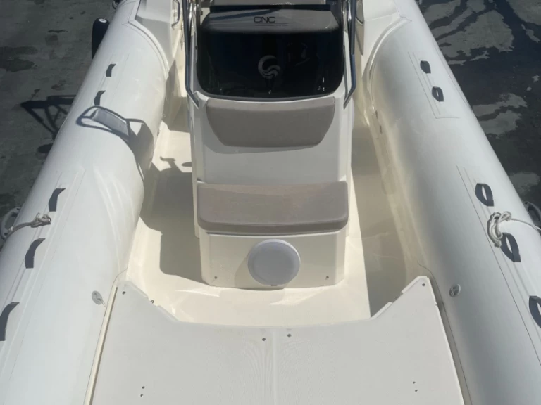 Noleggio barche Capelli CAPELLI 700 TEMPEST OPEN a Port Grimaud su Samboat