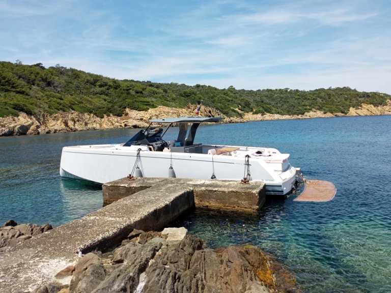 Noleggio Yacht di lusso con o senza skipper Pardo Yachts a Port Grimaud
