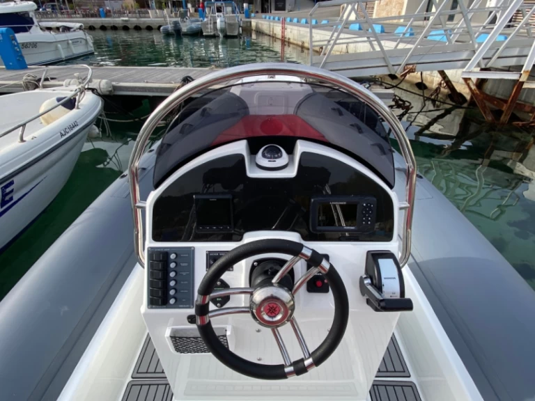Noleggio Gommone con o senza skipper Fanale marine  a Porto Pollo