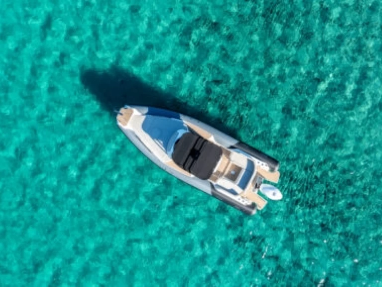 Noleggio Gommone con o senza skipper Fanale marine  a Porto Pollo