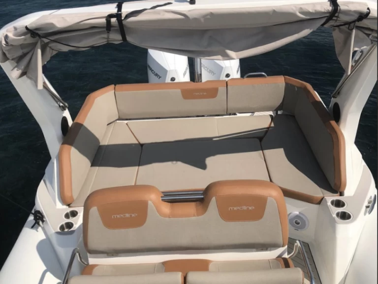 Noleggio Gommone a Port Grimaud – Zodiac Medline 9