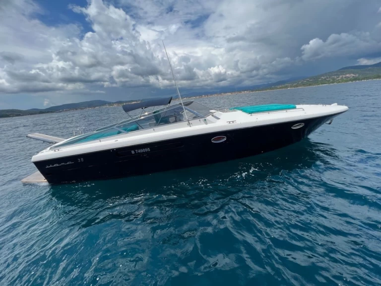 Noleggio barche Itama 38 a Port Grimaud su Samboat