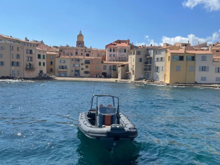 Highfield HIGHFIELD 700 da affittare a  Port Grimaud