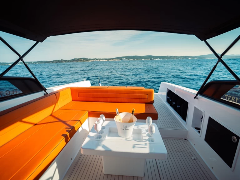 Noleggio barche VanDutch VanDutch 40 a Sainte-Maxime su Samboat