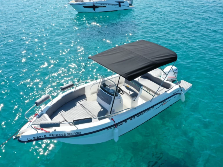 Barca a motore a noleggio a Latchi al miglior prezzo