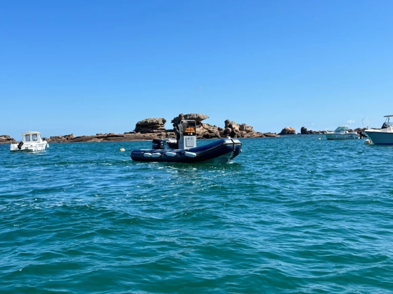 Noleggio Gommone con o senza skipper Vanguard Marine a Trégastel