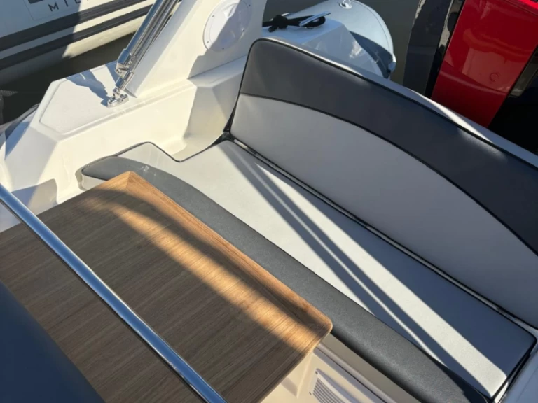 Noleggio barche Lomac LOMAC 660 TURISMO a San Fiorenzo su Samboat