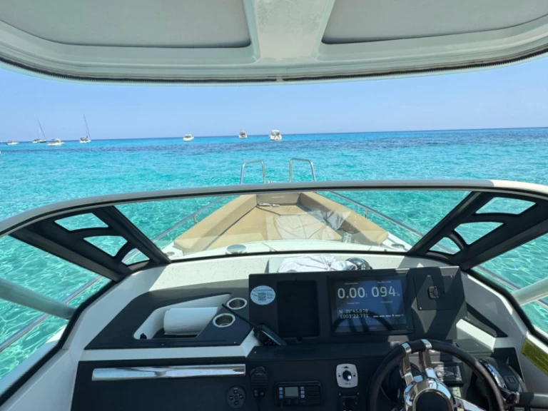 Noleggio barche Axopar 28 T-TOP 28 T-Top a Can Picafort su Samboat