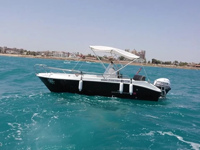 Noleggio barche Torrevieja economico OCEAN MASTER 470 WA
